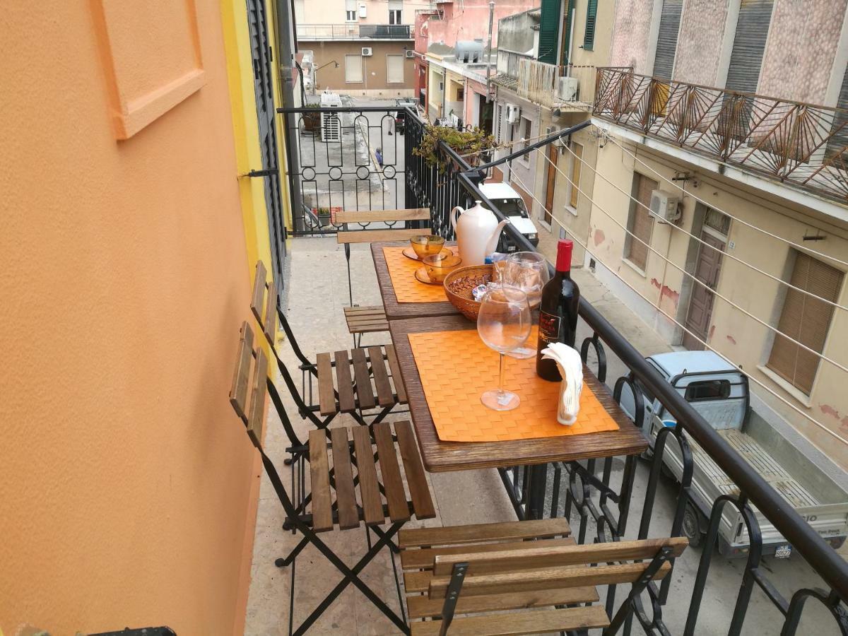 Happy House Wifi Free Bici Free Apartment Avola Exterior photo